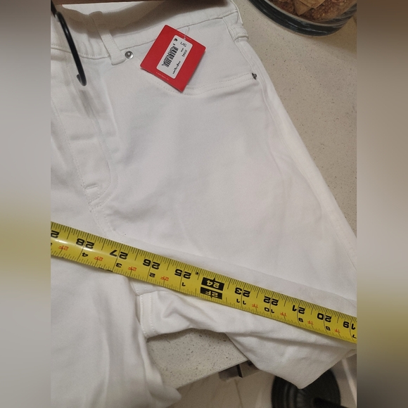 Spanx Straight Leg Jeans Size Large Petite New NWT - Picture 8 of 9